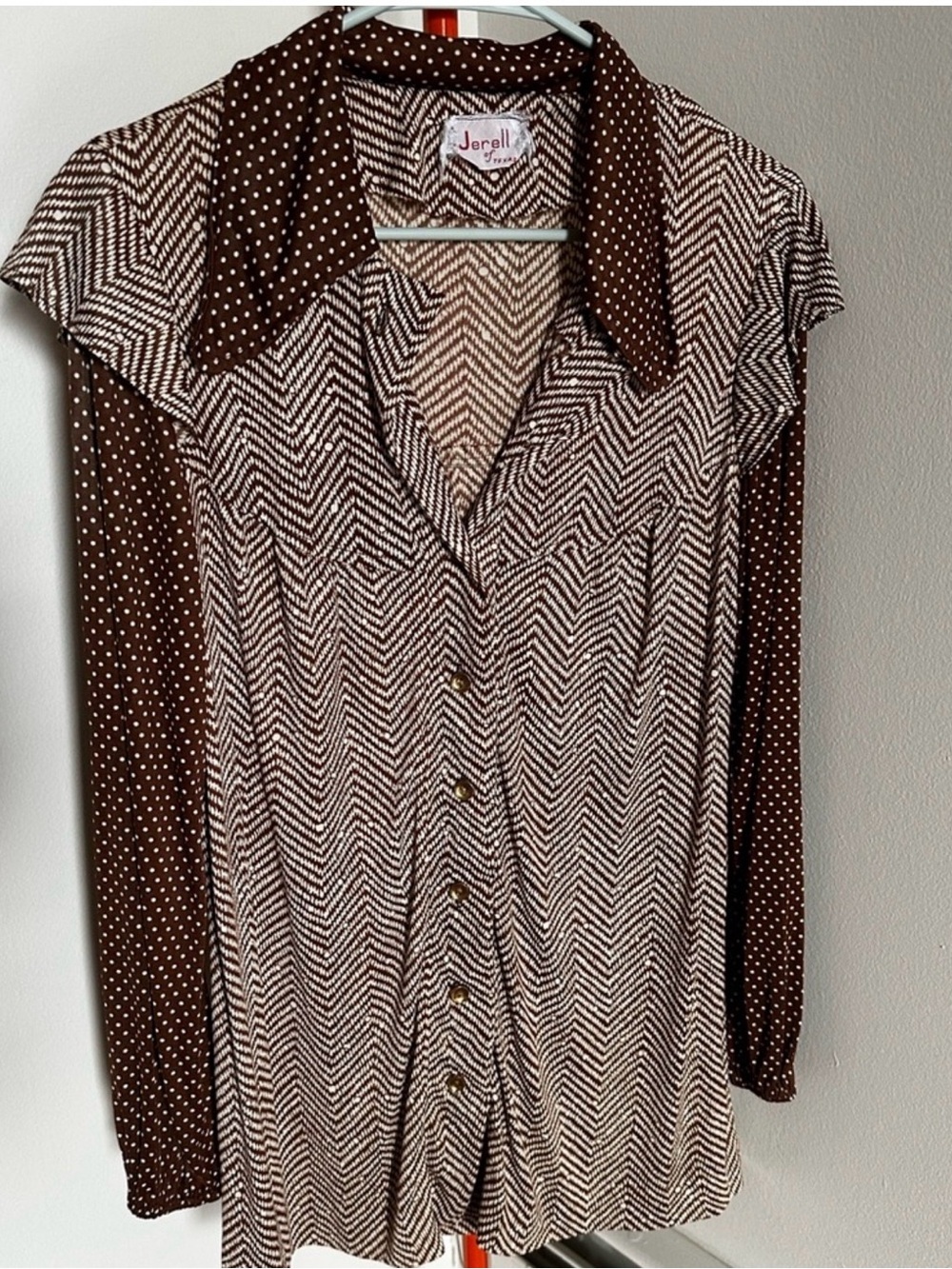 ~ 70s Blouse Vintage Brown Chevron Size L~